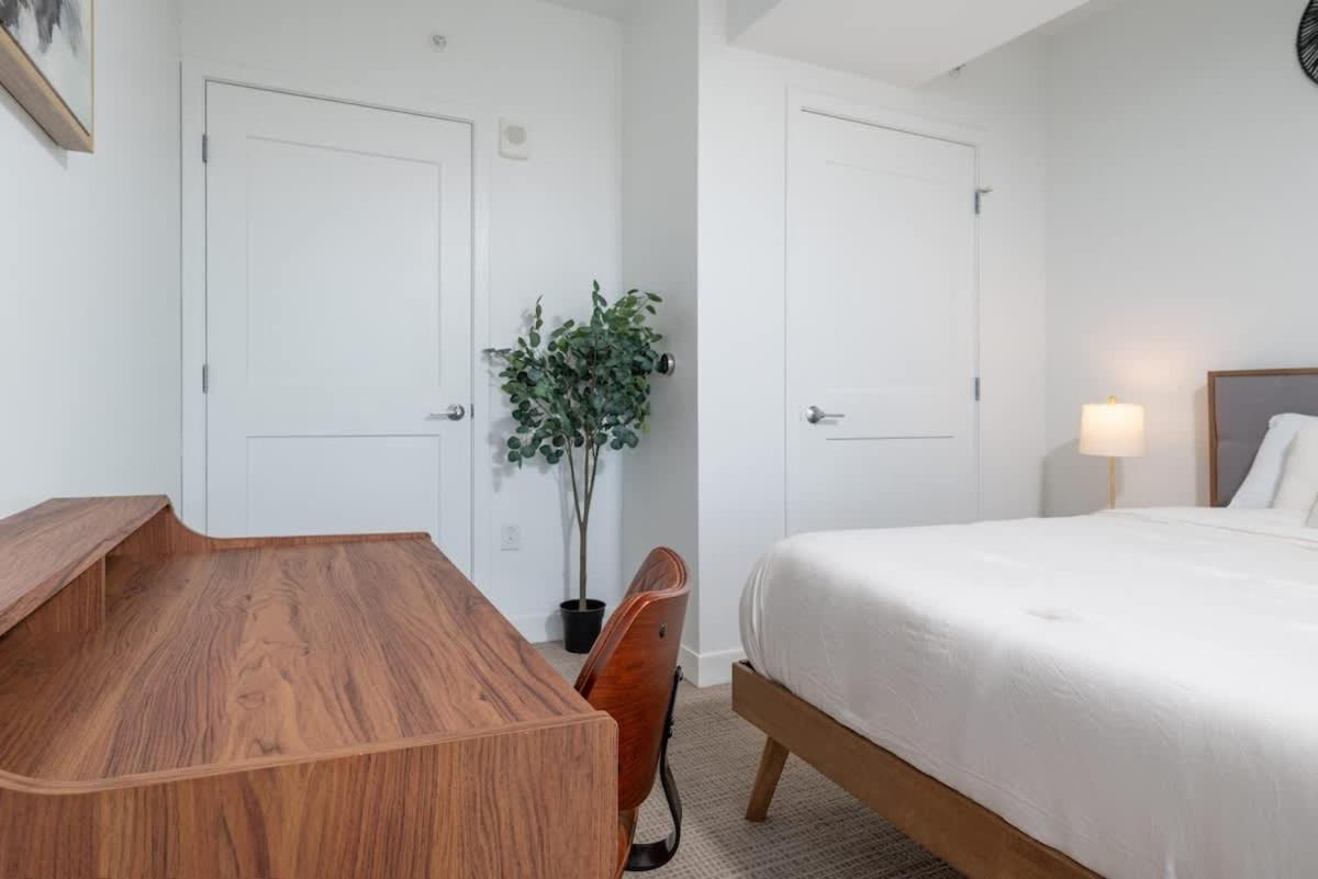 Apartment Square 3br With Downtown View Gym And Parking Cambridge