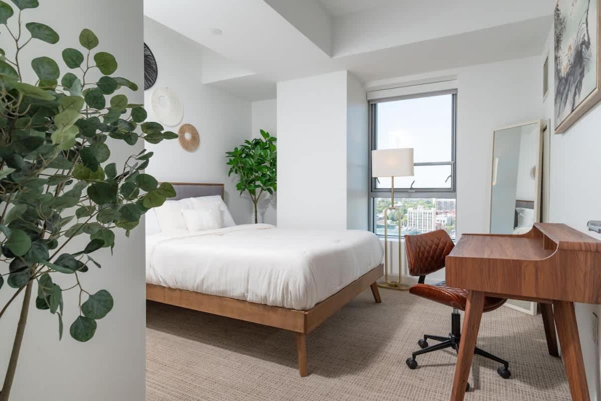 Square 3br With Downtown View Gym And Parking