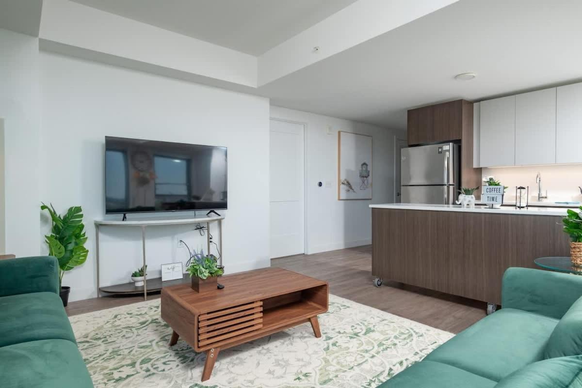 Square 3br With Downtown View Gym And Parking Cambridge