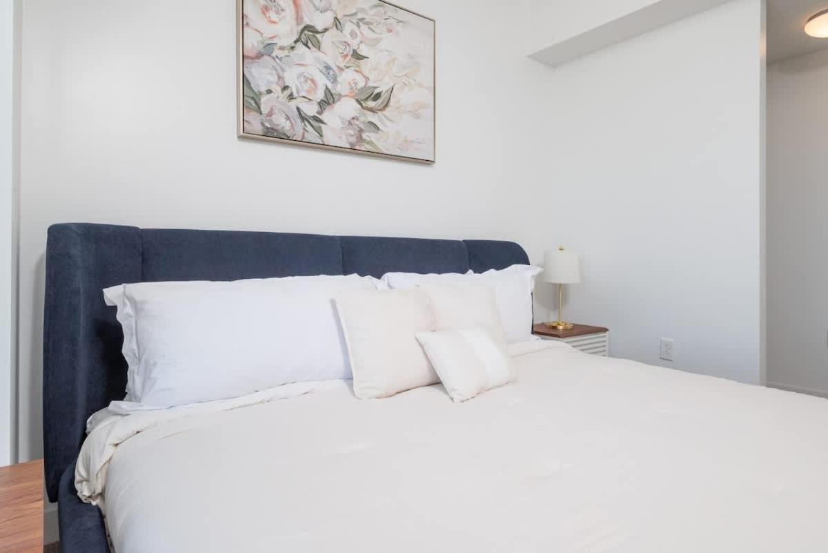 Square 3br With Downtown View Gym And Parking