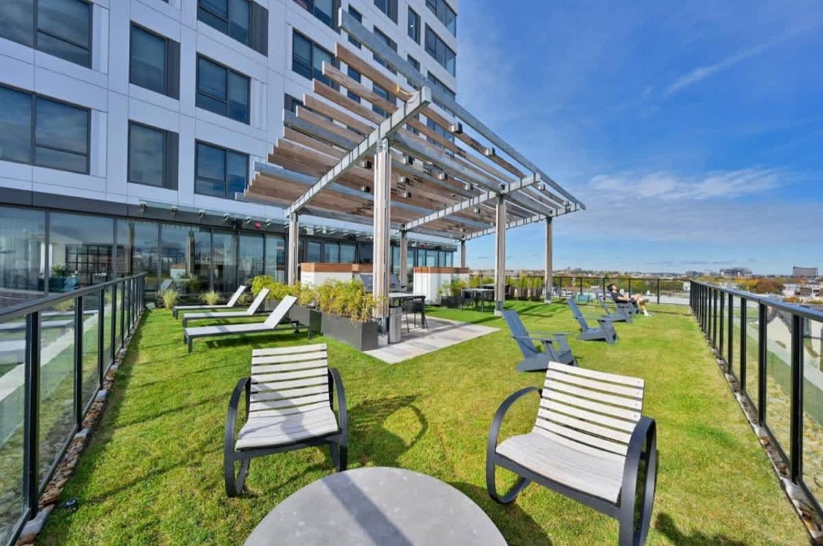 Square 3br With Downtown View Gym And Parking * Cambridge