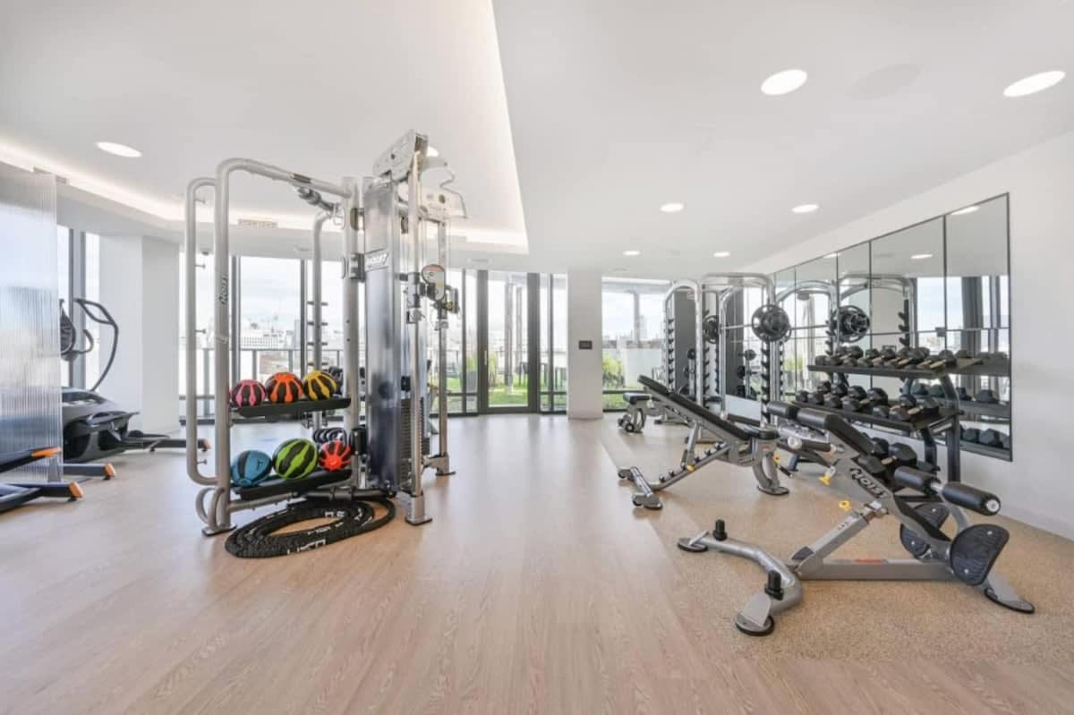 Square 3br With Downtown View Gym And Parking Cambridge